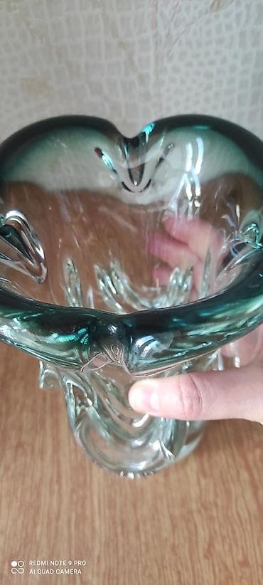 bos qutu satisi: Meduza Guldan 30 manat. Sovetin vaxtından.Tək guldan qalıb. Медуза — 2