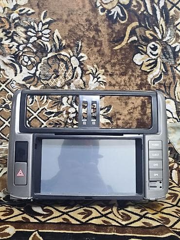 Maqnitofonlar: Avtomobil üçün multimedia mərkəzi paneli və 2DIN multimedia başlıq — 2