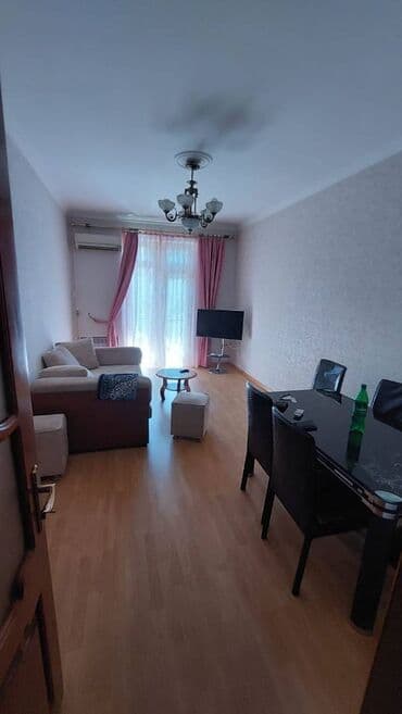 аренда квартир в баку без посредников: İcəri şəhər metrosuna yaxın prokuraturaya yaxin 5 mertebeli binanın — 1