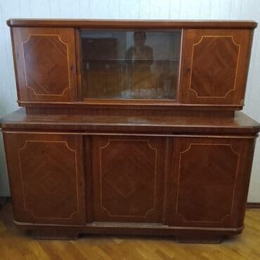 Gözəllik və estetika avadanlığı: Qapalı dolab vitrini — 1