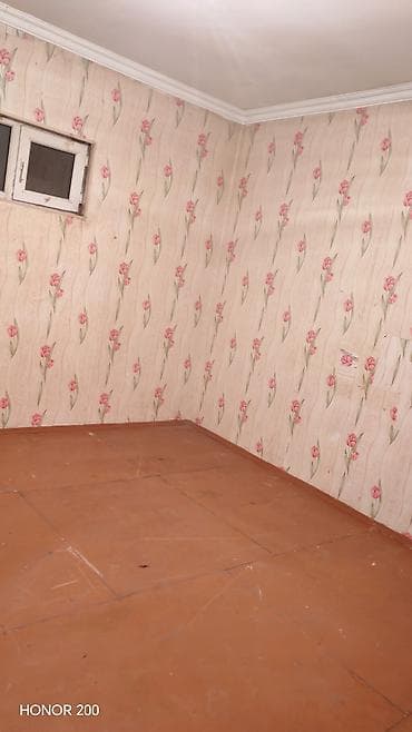 primorski kiraye evler: Kirayə verilir – ayrıca otaq - Təxminən 10–12 m² sahəli işıqlı otaq - — 3