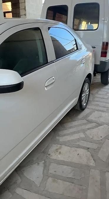 disk 14: Chevrolet Cobalt: 1.5 l | 2024 il 15935 km Sedan — 7