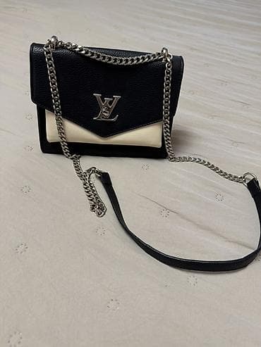 Çiyin çantası, Louis Vuitton