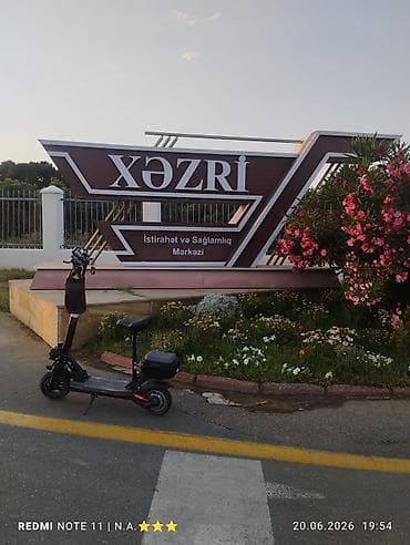 Elektrik nəqliyyatı: Yeni Elektrik samokat 10", ≤ 250 Vt, > 45 km/s, Ödənişli çatdırılma — 2
