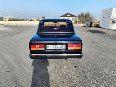 фольксваген поло новый кузов комплектации и цены: LADA Riva/2107 sedan – qara rəng, klassik kuzov dizaynı.maşin tam saz — 3