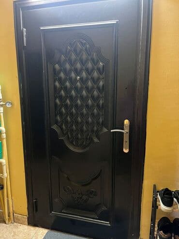 Blok üçün İşlənmiş Giriş qapısı Ünvandan götürmə lalafo.az -da Blok üçün İşlənmiş Giriş qapısı Ünvandan götürmə