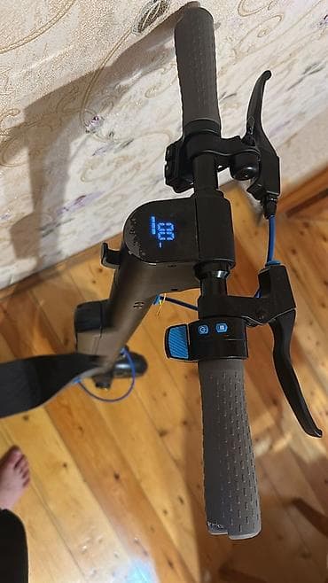 Электротранспорт: RILEY elektrik skutu – yığcam və şəhər üçün ideal model. Real alıcya — 4