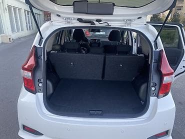 nissan note: Maşın ölkeya yeni galib aprel ayının 27 resimleşdirilib. Heç bir — 5