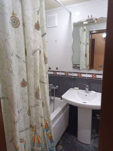 bina az musfiq qesebesi kohne tikili: Yasamal rayonu. Elmlər Akademiyasi metro stansiyası yaxınlığında. 5 — 2