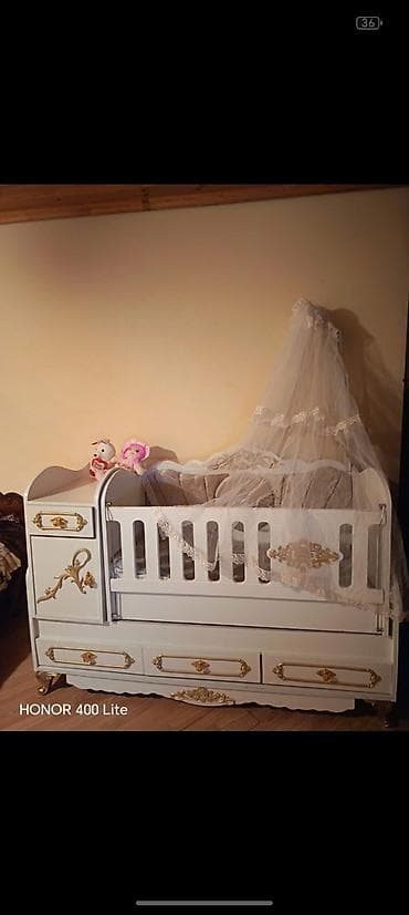 Beşiklər: Oğlan və qız üçün, Dördbucaq, Beşik, Dəst ilə, Yellənmə mexanizmsiz — 2