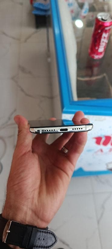 lalafo iphone 11 pro: Xiaomi Mi 9 Lite, 64 GB, rəng - Qara, 
 Barmaq izi — 4
