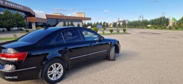 kia ceed 2010: Hyundai Sonata sedan – qara rəng, 4 qapı, arxa ötürücülük anteni — 1