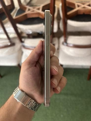 redmi note 12 pro: IPhone 15 Pro Max, Natural Titanium, Face ID — 2