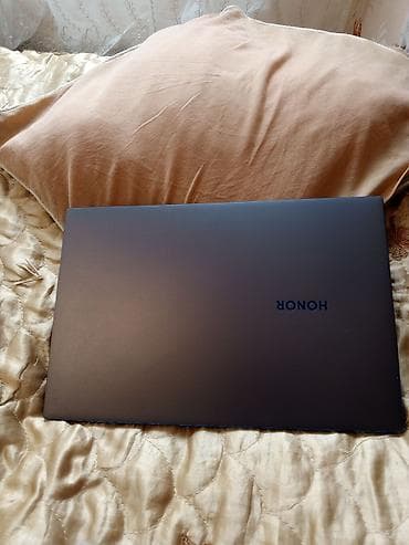 HONOR MagicBook 14 noutbuku Təzə, az işlənib - 14 düymlük Full HD