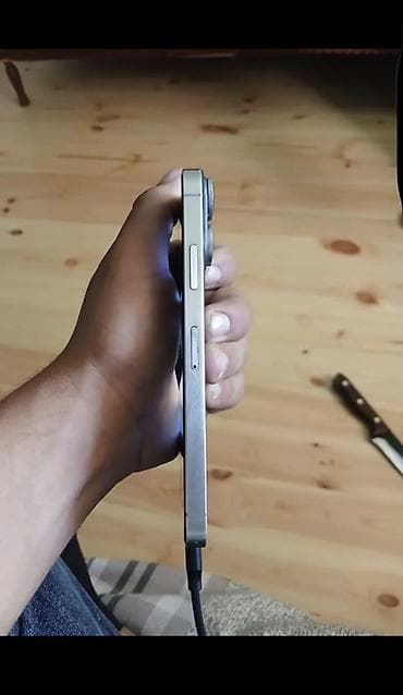 irşad iphone 11: IPhone Xs, 64 GB, Göy, Qırıq — 3