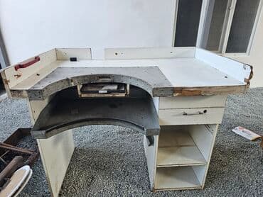 led lupa h4: ZERGAR stolu — 1