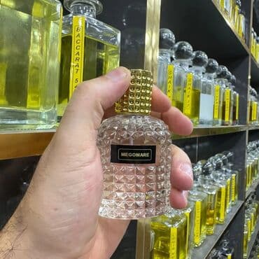 туалетная, парфюмированная вода: 30ml 15azn 50ml 20azn 3_4 gun qalıcılığı var Şüşə ətirlər – geniş — 10