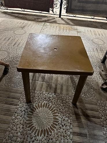 Balkon masası, Açılmayan, Kvadrat masa