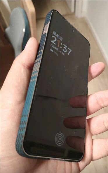 oneplus: OnePlus 13R, 256 GB, rəng - Qırmızı, İki sim kartlı — 4