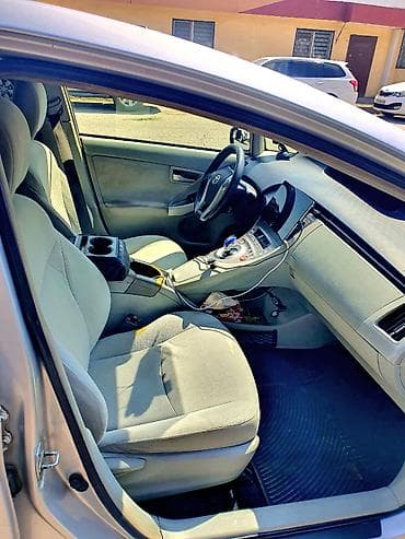 ford satış: Toyota Prius: 1.8 l | 2014 il Sedan — 7