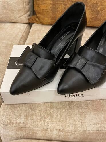 школьные туфли: Qiymeti 60m. Razmer uygun gelmediyi ucun satiram. 100% tebii deri — 1