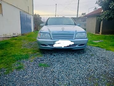 maşini volkswagen passat: Mercedes-Benz C-klass sedan (W202) – gümüş rəng. Salam maşın — 2