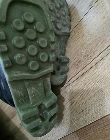 кирзовые сапоги купить: Su kecirmeyen ela botlar. Keçmişin potileridir. Lakin xalça — 3