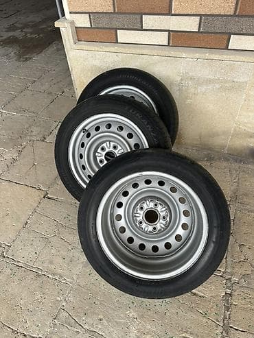 r15 disk teker: 4 ədəd komplekt təkər diski və şin Tayota karolla elantira bu modelere — 3