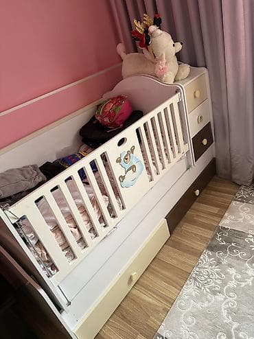 karaca azadliq: Oğlan və qız üçün, İşlənmiş, Çarpayı, Bazasız, Matras ilə, Siyirməli — 2