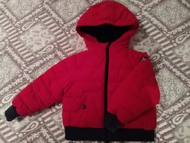 məktəb paltarı: Teze kimi qish kurtkasi. Iki defe geyinilib. iki yasha kimi geder — 1