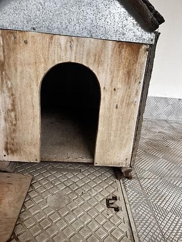 ucuz heyvanlar: Taxta it evi - Material: qalın taxta korpus, dam və ön hissədə — 2