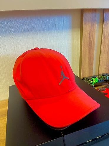 bas: Jordan Jumpman papaq - Rəng: qara - Ön hissə: iri ağ 3D işləməli — 4