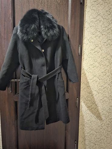 aşbaz geyim: Qadınlar üçün qara palto - Klassik qara rəng, düz kəsim - Böyük — 2