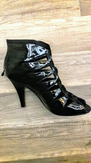 kabloksuz traktor altlıqlı bosonojkalar: Ölçü: 37, rəng - Qara, İşlənmiş — 4