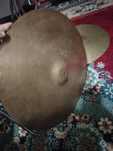 Tar: Zərb alətləri dəsti – baraban və zillər komplekti - Komplekt: 1 snare — 1