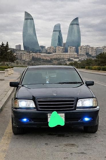 Digər nəqliyyat: Mercedes-Benz C 240: 2.4 l | Sedan — 1