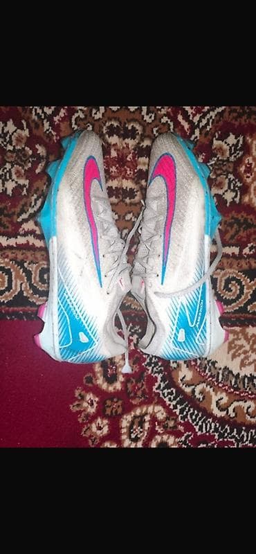 nike ayakkabı: Məhsul: Nike Mercurial krampon (futbol butsası) Xüsusiyyətlər: - — 2