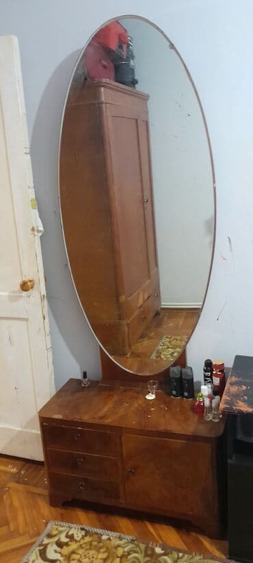 antik guzgu: İşlənmiş, Güzgülü, Rusiya — 1