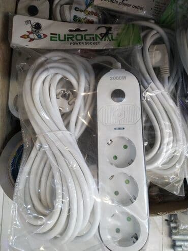ик удлинитель: Euroginal markalı, 3 gözlü, 2000W gücündə elektrik uzadıcı. Ağ rəngdə — 1