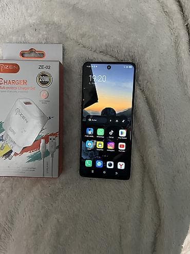 Tecno Spark 10 Pro, 256 GB, rəng - Ağ, Barmaq izi, Face ID