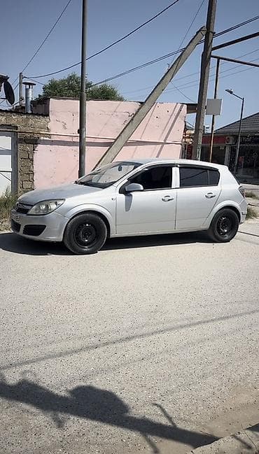 motorlar: Opel Astra: 1.3 l | 2006 il Hetçbek — 3