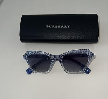 Eynəklər: Gün eynəyi, Burberry — 1