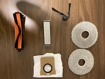 robot tozsoran: Robot tozsoran üçün ehtiyat hissələri və aksesuar dəsti. Dəst — 1