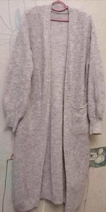 Shein firmasi uzun jaket, cibləri var. Düyməsi S razmer qeyd olunub lalafo.az -da Shein firmasi uzun jaket, cibləri var. Düyməsi S razmer qeyd olunub