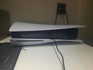 PS5 Konsolu Satılır (2 Pult, 2 Disk, Orijinal Qutu və Kabellərlə)