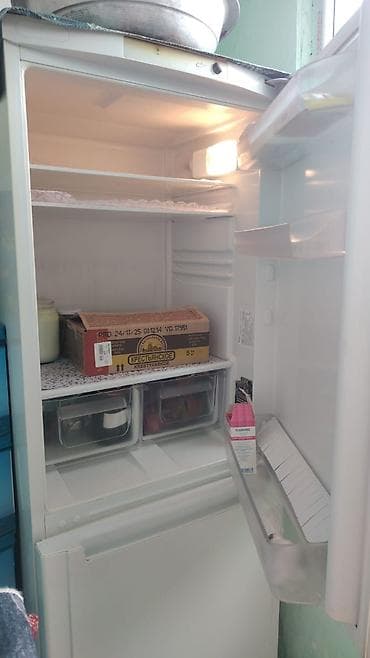 Soyuducular: İşlənmiş 2 qapılı Hotpoint Ariston Soyuducu Satılır, rəng - Ağ — 2