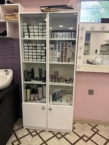 Salon üçün şüşə vitrİN dolabı 2 ədəd - İki bölməli, ağ rəngli
