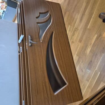 2ci el qapılar: Salam 8 ədəd ağır və möhkəm qapıdr və bir oqədərdə yaxwı vəziyətdədir! — 1