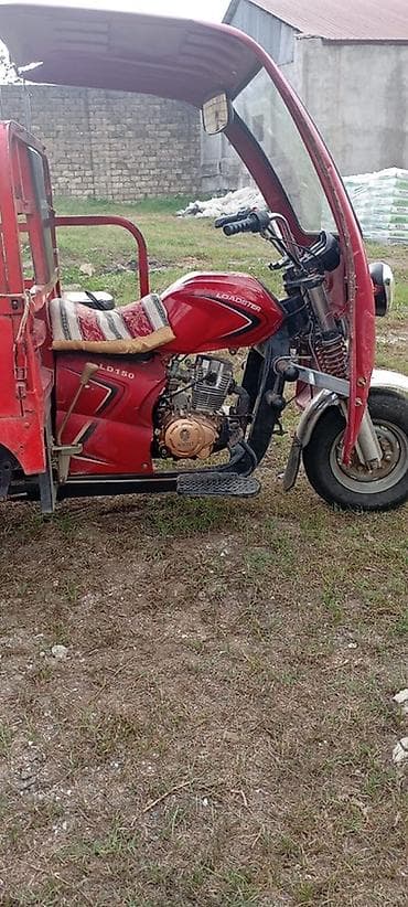 muravey satisi 2022: Qırmızı rəngli üçtəkərli yük motosikleti – Loadster LD150 - Model — 4