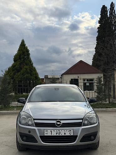 Motonəqliyyat: Opel Astra: 1.4 l | 2004 il 317077 km Hetçbek — 1